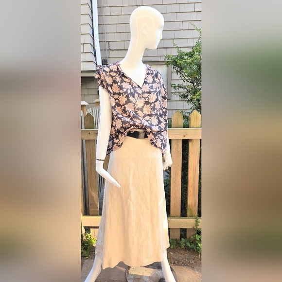 Light Cotton MKT Blue,cream & Rust V Neck Top Size 12, Short Sleeve - Picture 9 of 14